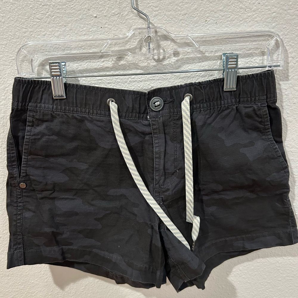 Vuori Black Cargo Shorts with Drawstring Waist